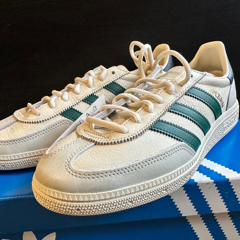 NWT Adidas Originals Handball Spezial Chalk White Collegiate Green Size 8US